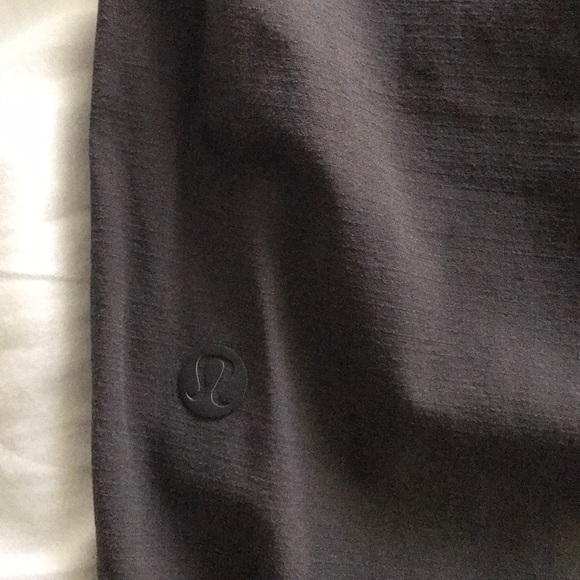 Lululemon Light Weight Pants - Picture 4 of 4